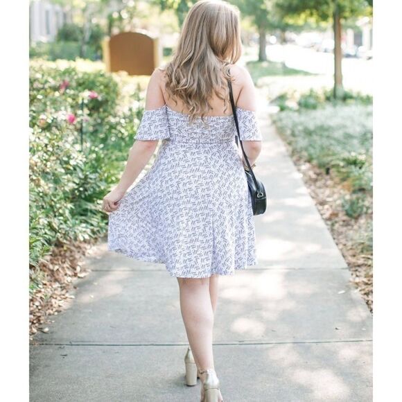 Nwt Leith Off The Shoulder Fit & Flare Dress sweetheart neckline Spring Size S - Picture 3 of 9